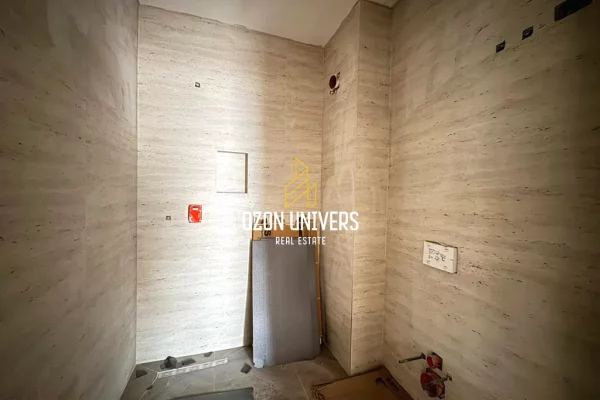 Shtepi ne shitje Apartament ne Tirane, 2+1, Mobilimi Bosh, pa mobiluar, Pagesa 130,000  Euro.