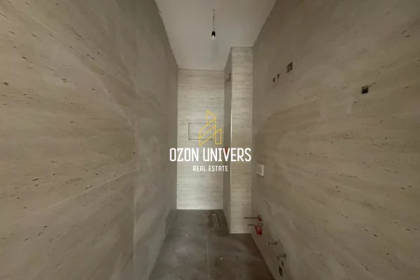 Shtepi ne shitje Apartament ne Tirane, 2+1, Mobilimi Bosh, pa mobiluar, Pagesa 130,000  Euro.