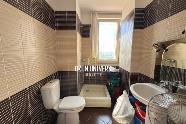 Shtepi ne shitje Apartament ne Tirane, 1+1, Mobilimi Pjeserisht e mobiluar, Pagesa 117,840  Euro.