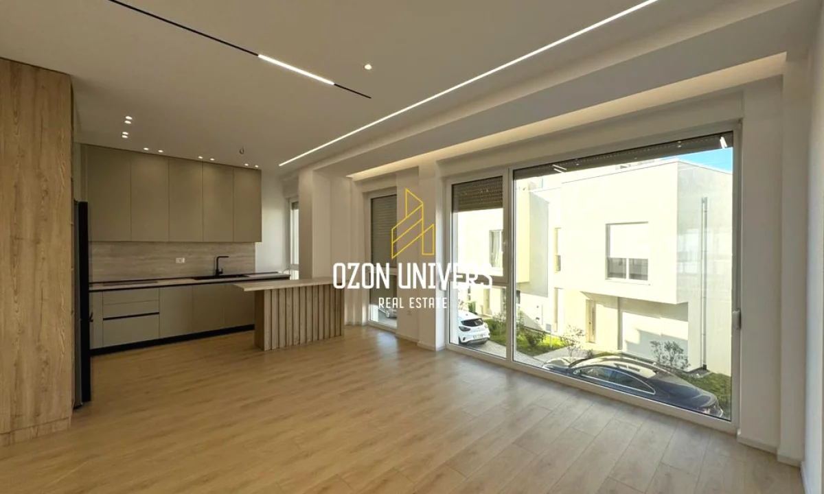 Shtepi me qera Shtepi Private ne Tirane, 2+1, Mobilimi Bosh, pa mobiluar, Pagesa 1,200  Euro.