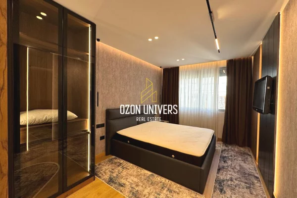 Shtepi ne shitje Apartament ne Tirane, 2+1, Mobilimi E mobiluar, Pagesa 240,000  Euro.