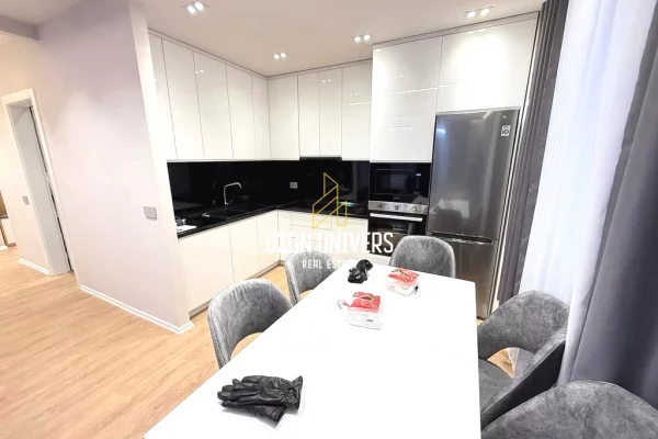 Shtepi me qera 2+1 ne Tirane - 135,000 Leke