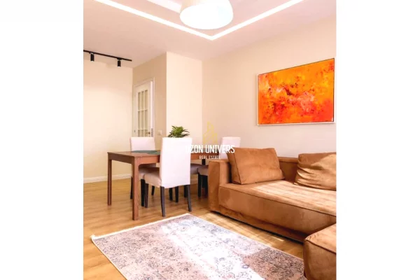 Shtepi me qera 2+1 ne Tirane - 1,000 Euro