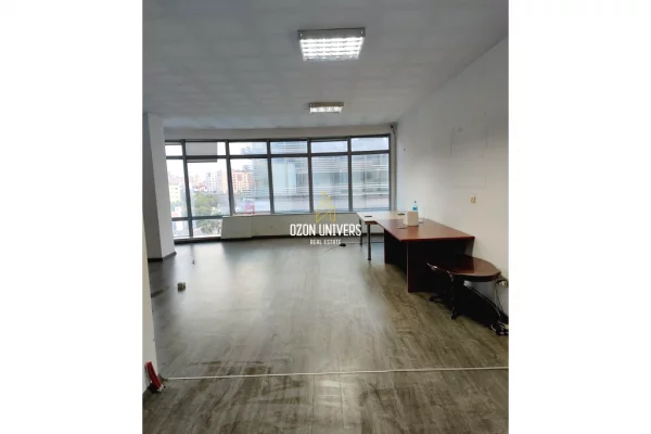 Business Property for Rent 3+1 in Tirana - 350 Euro