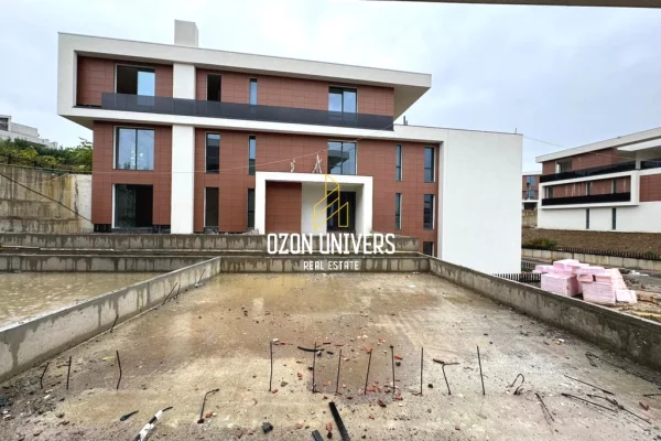 Shtepi ne shitje Apartament ne Tirane, 1+1, Mobilimi Bosh, pa mobiluar, Pagesa 205,000  Euro.