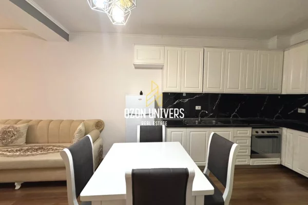 Shtepi me qera Apartament ne Tirane, 1+1, Mobilimi E mobiluar, Pagesa 450  Euro.