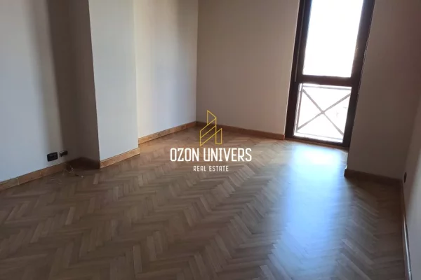 Ambient biznesi per qira ne Qender, prane Toptanit!