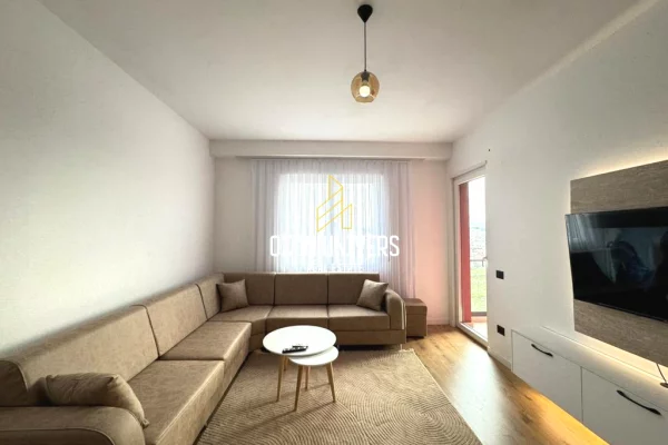 Apartament 2+1+Parking për qira në Paskuqan!