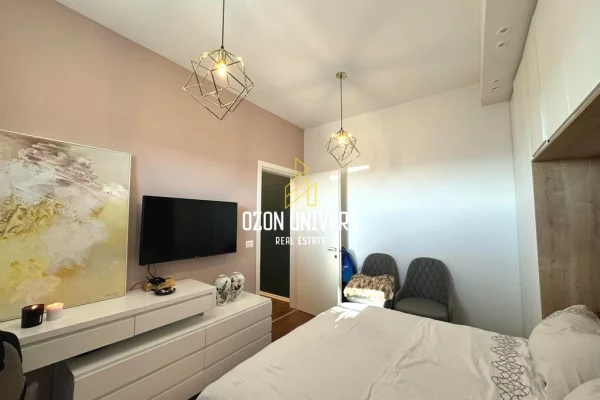 Shtepi ne shitje Apartament ne Tirane, 2+1, Mobilimi E mobiluar, Pagesa 350,000  Euro.