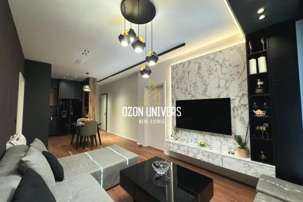 Shtepi ne shitje Apartament ne Tirane, 2+1, Mobilimi E mobiluar, Pagesa 350,000  Euro.