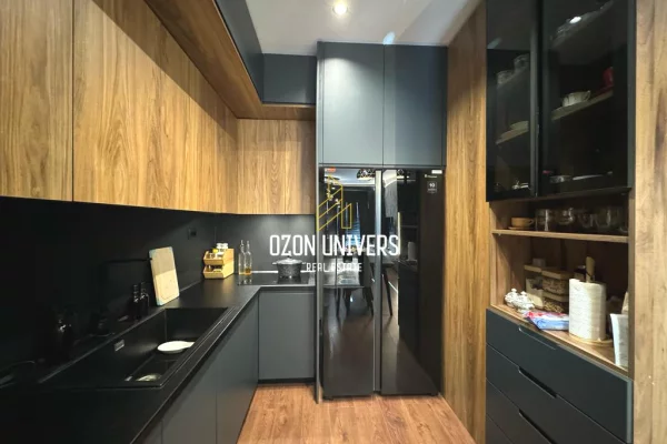 Shtepi ne shitje Apartament ne Tirane, 2+1, Mobilimi E mobiluar, Pagesa 350,000  Euro.