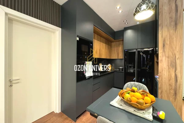 Shtepi ne shitje Apartament ne Tirane, 2+1, Mobilimi E mobiluar, Pagesa 350,000  Euro.