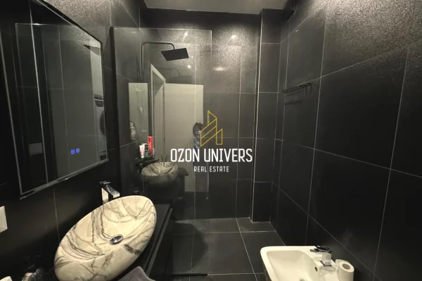 Shtepi ne shitje Apartament ne Tirane, 2+1, Mobilimi E mobiluar, Pagesa 350,000  Euro.