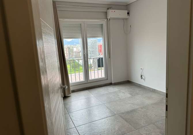 Shtepi me qera Apartament ne Tirane, 3+1, Mobilimi Pjeserisht e mobiluar, Pagesa 850  Euro.