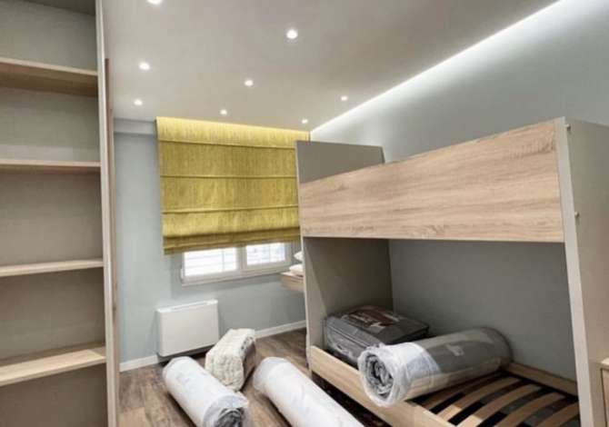 Shtepi me qera 2+1 ne Tirane - 1,050 Euro