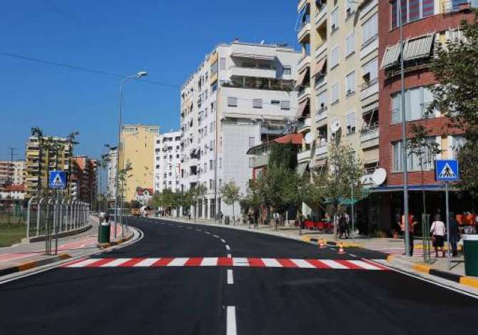 Ambient biznesi ne shitje 1+1 ne Tirane - 899,100 Euro