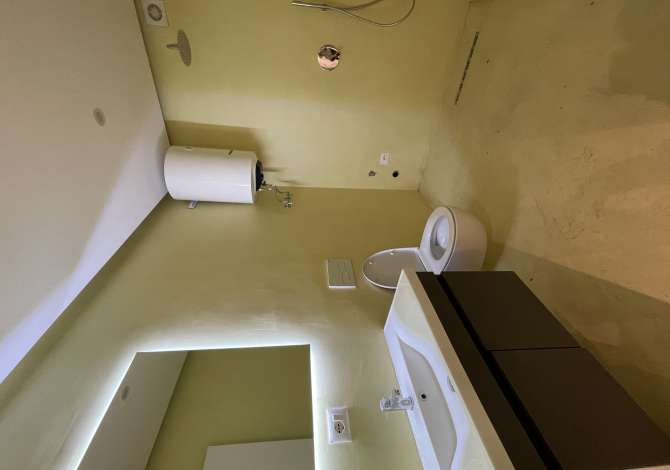 Jepet me qera ambient biznesi 200 m2 , Sheshi Willson