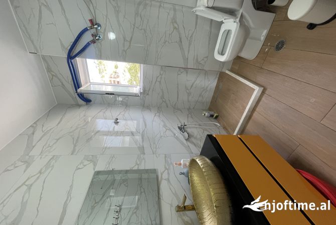 Shtepi ne shitje Apartament ne Sarande, 2+1, Mobilimi E mobiluar, Pagesa 275,000  Euro.