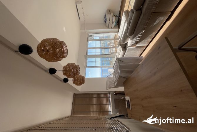 Shtepi ne shitje Apartament ne Sarande, 2+1, Mobilimi E mobiluar, Pagesa 275,000  Euro.