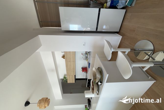 Shtepi ne shitje Apartament ne Sarande, 2+1, Mobilimi E mobiluar, Pagesa 275,000  Euro.