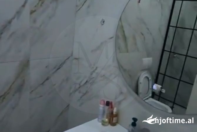 Shtepi me qera Apartament ne Tirane, 2+1, Mobilimi E mobiluar, Pagesa 1,300  Euro.