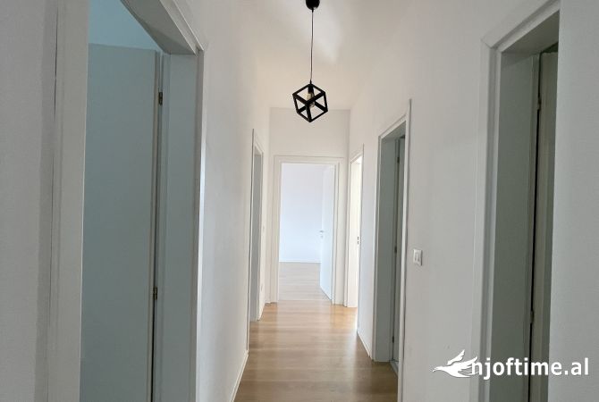 Shtepi ne shitje 3+1 ne Tirane - 510,000 Euro