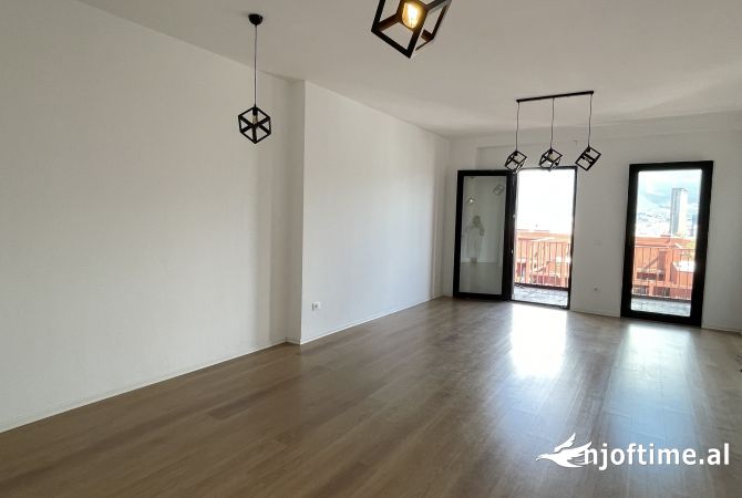 Shtepi ne shitje 3+1 ne Tirane - 510,000 Euro