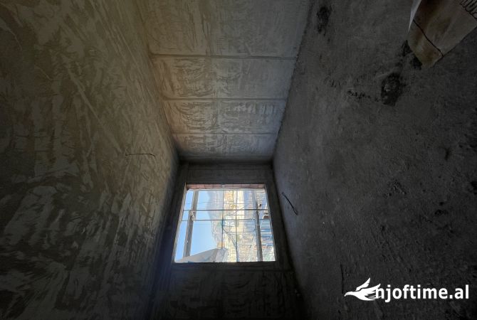 Shtepi ne shitje 2+1 ne Tirane - 240,000 Euro