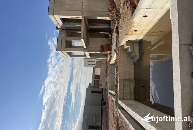 Shtepi ne shitje 3+1 ne Himare - 1,050,000 Euro