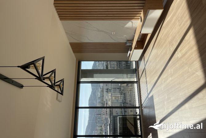 Shtepi me qera 2+1 ne Tirane - 1,500 Euro
