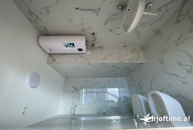 Shtepi me qera Apartament ne Tirane, 2+1, Mobilimi Pjeserisht e mobiluar, Pagesa 1,500  Euro.