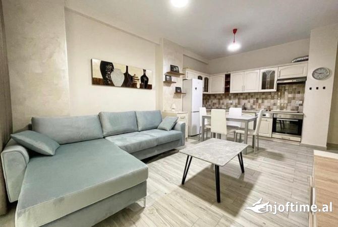 Casa in affitto 2+1 a Tirana - 800 Euro