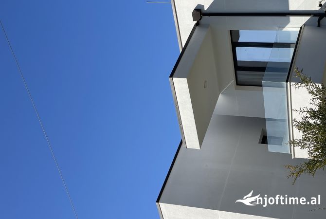 Shtepi me qera 5+1 ne Tirane - 3,500 Euro