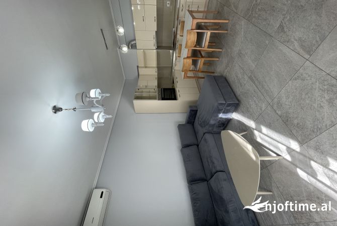 Shtepi me qera 2+1 ne Tirane - 700 Euro