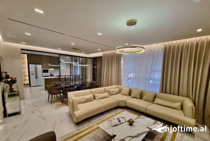 Shtepi ne shitje 4+1 ne Tirane - 630,000 Euro