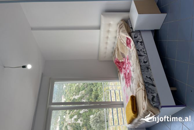 Shtepi ne shitje Apartament ne Himare, 1+1, Mobilimi E mobiluar, Pagesa 128,000  Euro.