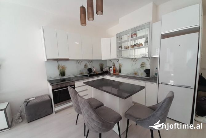 Shtepi ne shitje 1+1 ne Tirane - 220,000 Euro