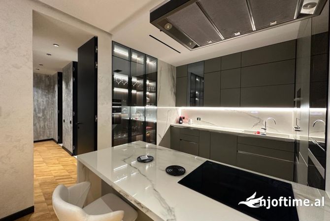 Shtepi ne shitje 2+1 ne Tirane - 450,000 Euro