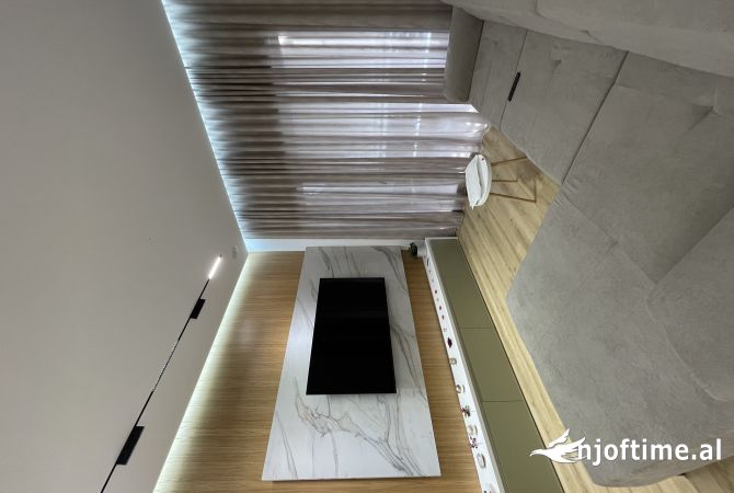 Shtepi me qera 2+1 ne Tirane - 800 Euro