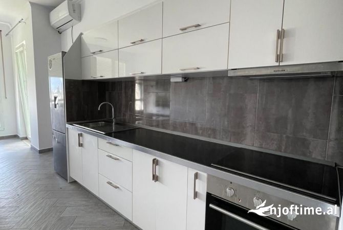 Shtepi me qera 2+1 ne Tirane - 700 Euro