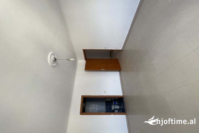 Shtepi me qera 2+1 ne Tirane - 600 Euro