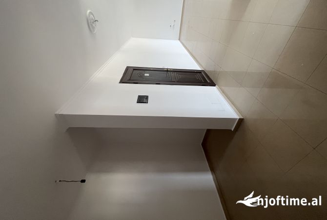 Shtepi me qera 2+1 ne Tirane - 600 Euro
