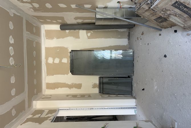 Shtepi ne shitje Apartament ne Himare, 1+1, Mobilimi Bosh, pa mobiluar, Pagesa 190,000  Euro.