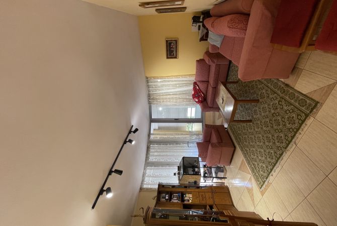Shtepi me qera 1+1 ne Tirane - 700 Euro