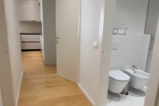 Shtepi me qera Apartament ne Tirane, 2+1, Mobilimi E mobiluar, Pagesa 1,300  Euro.