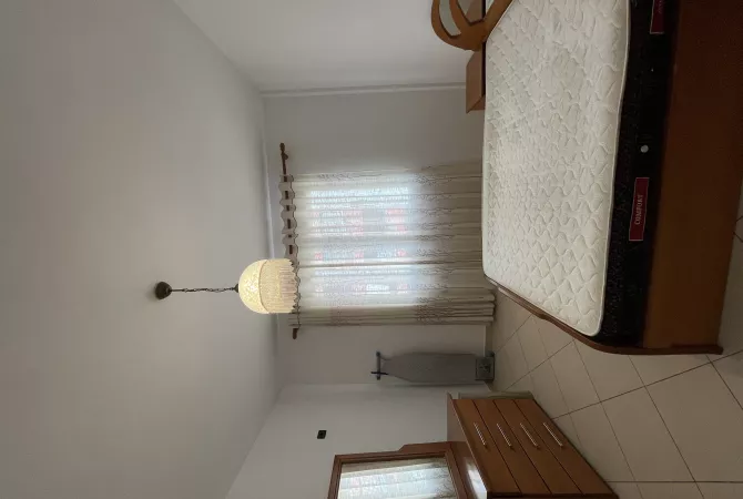 Shtepi me qera Apartament ne Tirane, 2+1, Mobilimi E mobiluar, Pagesa 500  Euro.