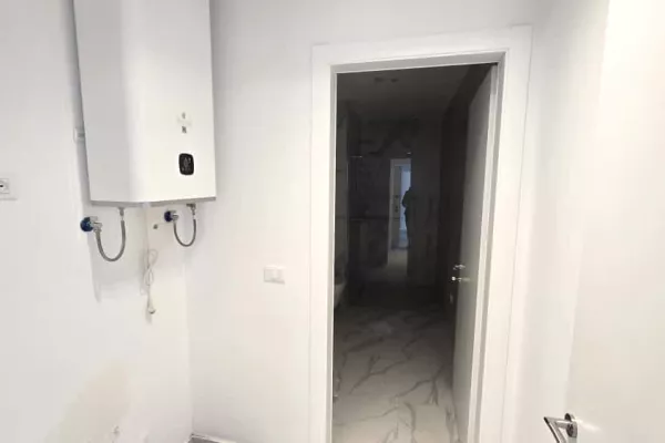 Shtepi me qera Apartament ne Tirane, 2+1, Mobilimi Bosh, pa mobiluar, Pagesa 2,500  Euro.