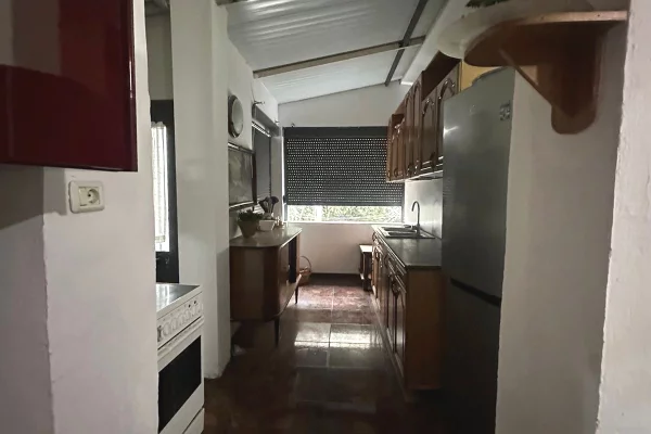 Shtepi me qera 2+1 ne Tirane - 50,000 Leke