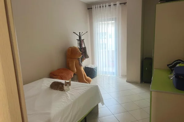 Appartamento in vendita a Tirana 1+1, Arredato