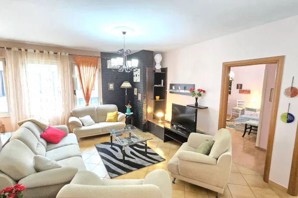 House for Rent 2+1 in Tirana - 600 Euro